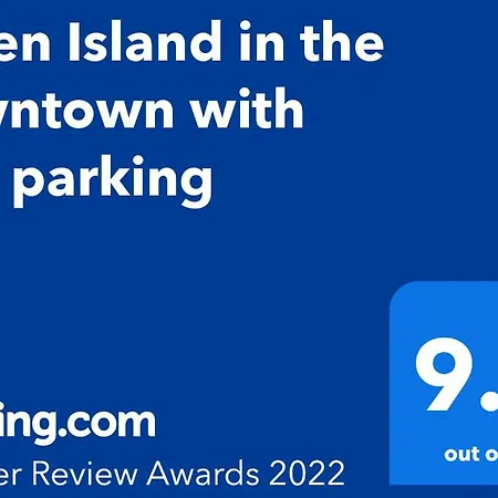 Green Island In The Downtown With Free Parking Debrecen Buitenkant foto
