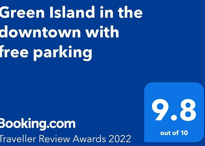 Green Island In The Downtown With Free Parking